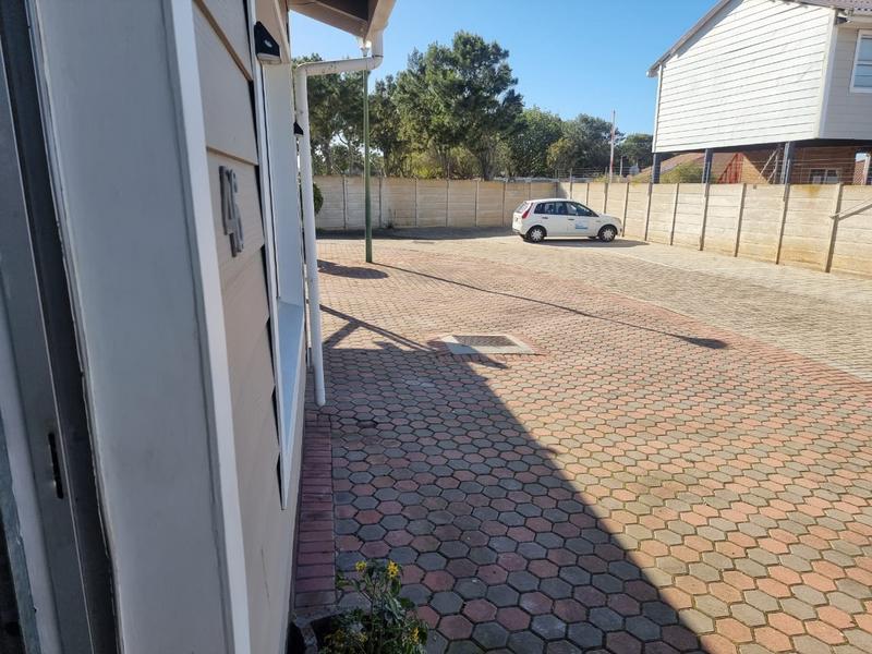 2 Bedroom Property for Sale in Hartenbos Central Western Cape